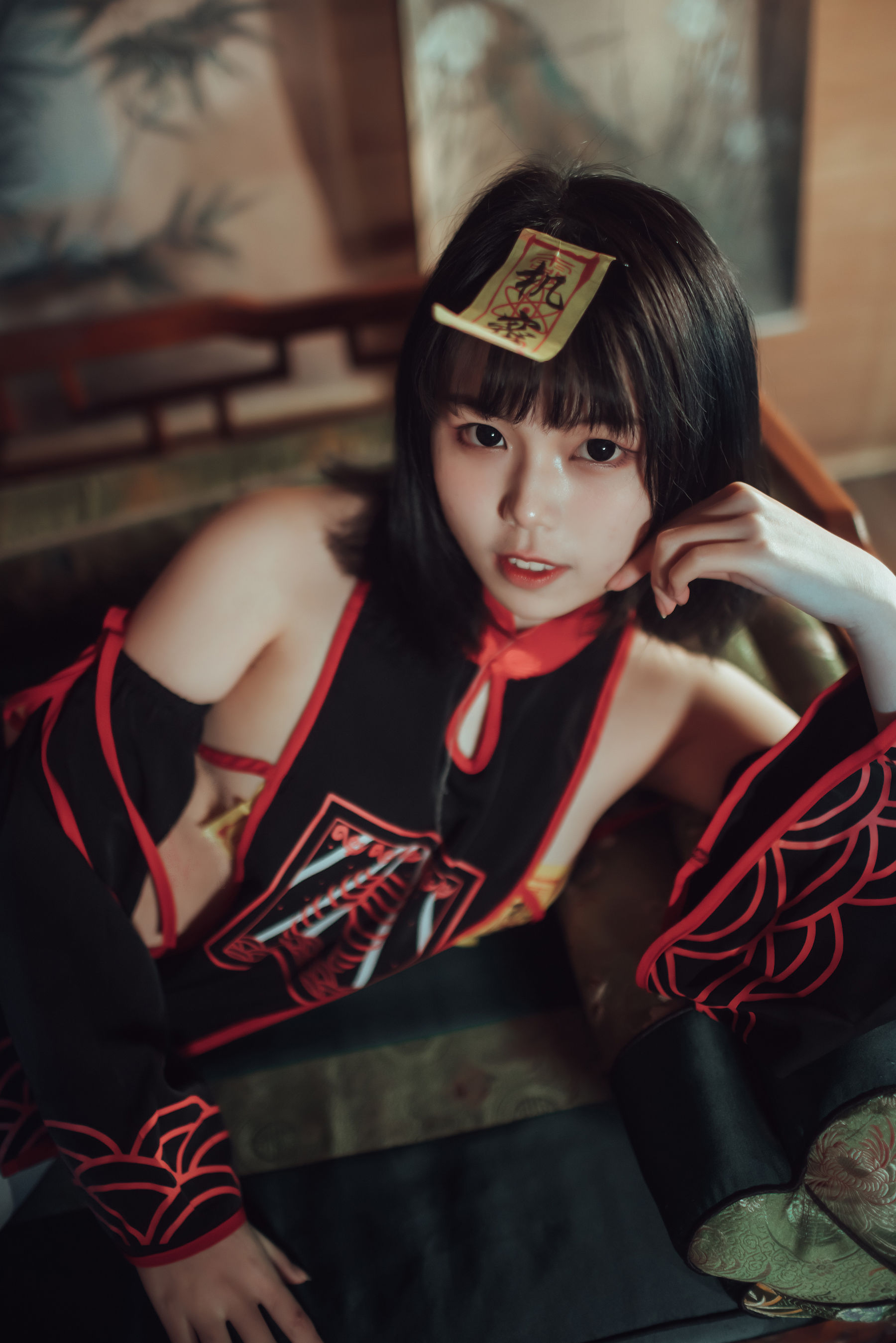 [Cosplay] 七月喵子 – 小僵尸